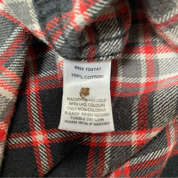 Field & Stream Men's Red Black Flannel Shirt Casual Button Down Sz XL - Picture 14 of 15